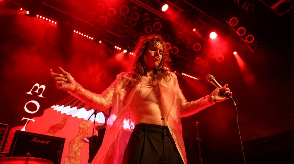 Mothé indie alternative musician