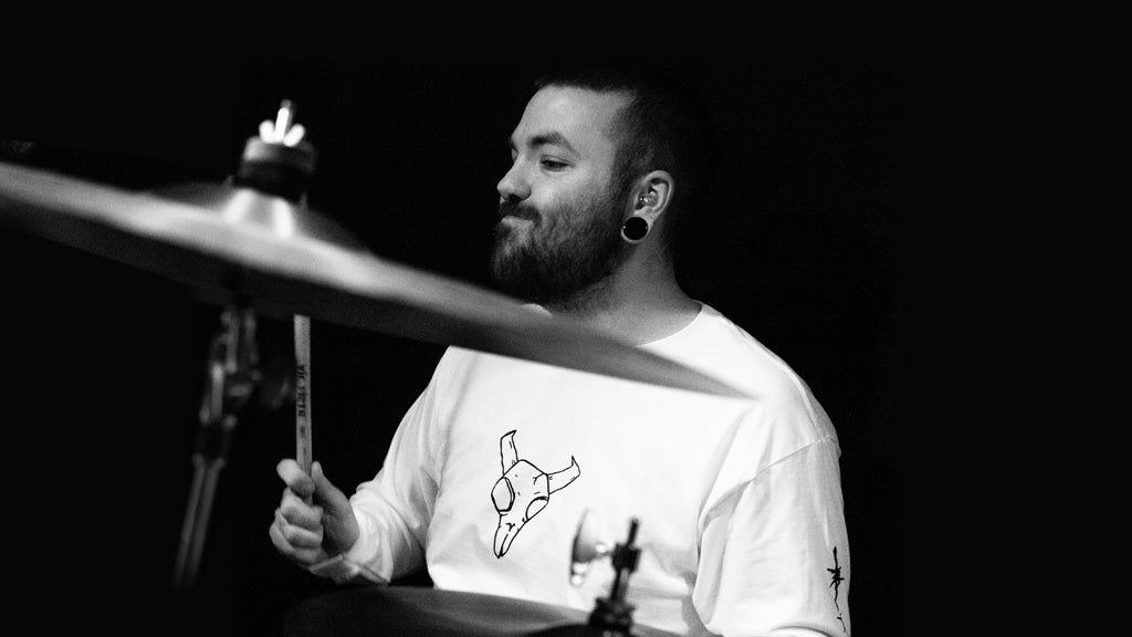 LONG SLEEVE TEES