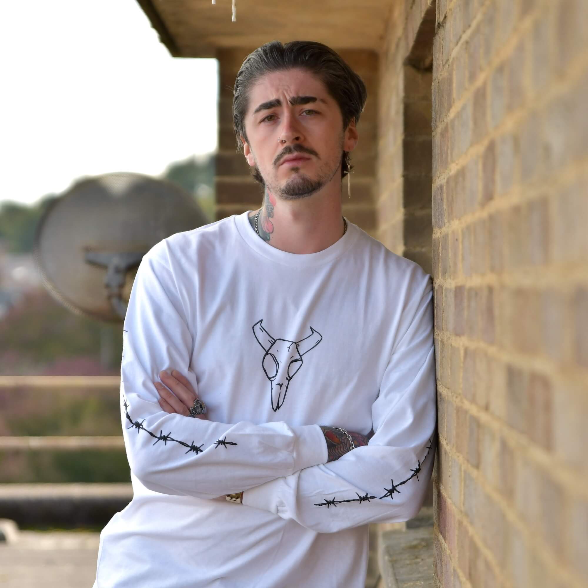 TEN OF CLUBS Bull Horns Long Sleeve Graphic Tee bull skull chest print